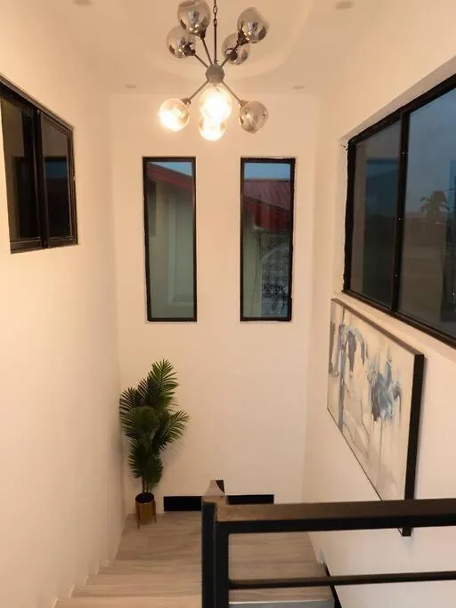 Villa Kgap Ranch,3 Bedrooms May Pen